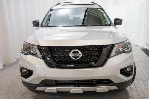 2020 Nissan Pathfinder SL 2WD