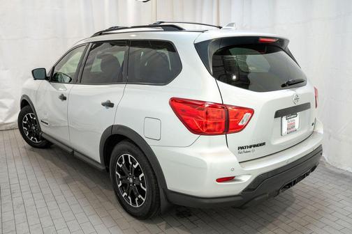 2020 Nissan Pathfinder SL 2WD