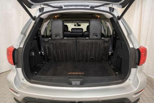 2020 Nissan Pathfinder SL 2WD