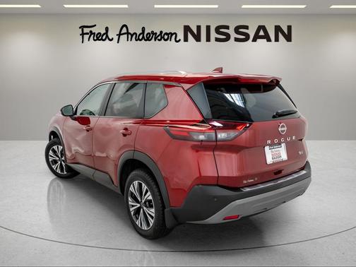 2022 Nissan Rogue SV