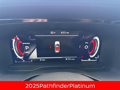 2025 Nissan Pathfinder Platinum 4WD