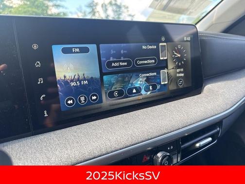 2025 Nissan Kicks SV