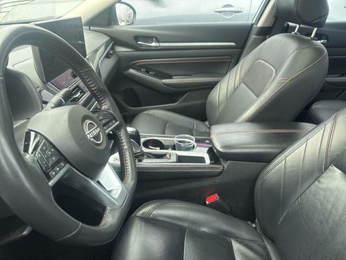 2023 Nissan Altima SR FWD