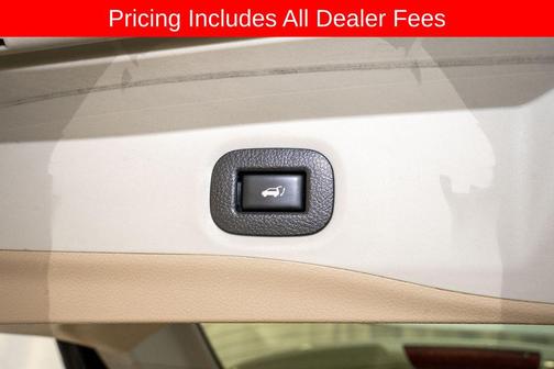Pearl White 2016 Nissan Rogue SL