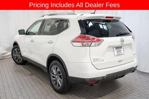 Pearl White 2016 Nissan Rogue SL