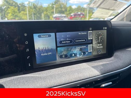 2025 Nissan Kicks SV
