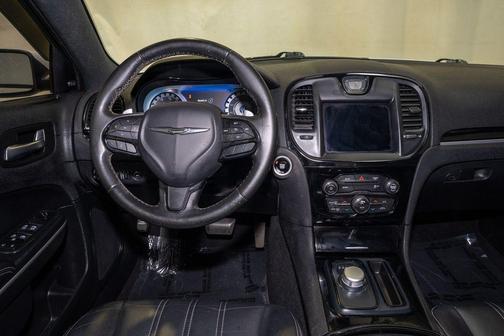 2019 Chrysler 300 S