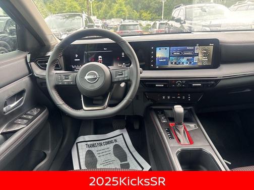 2025 Nissan Kicks SR