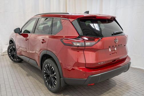 2026 Nissan Rogue Dark Armor