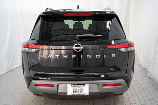 Super Black 2026 Nissan Pathfinder SL