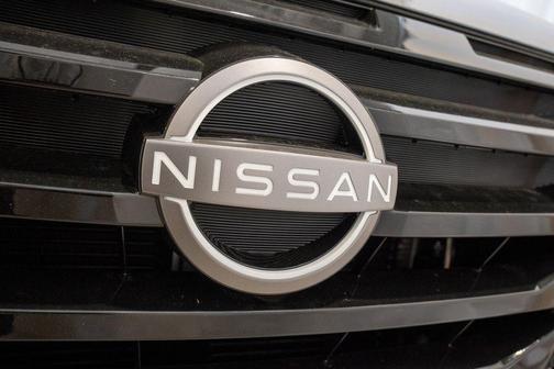 2025 Nissan Pathfinder SV FWD