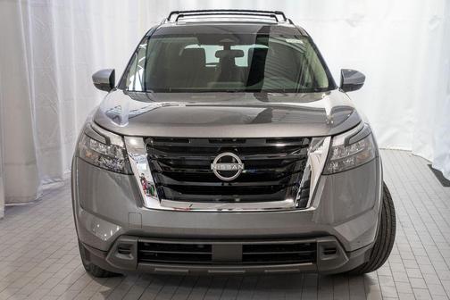 2025 Nissan Pathfinder SV FWD