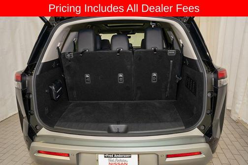 Super Black 2024 Nissan Pathfinder Platinum 4WD