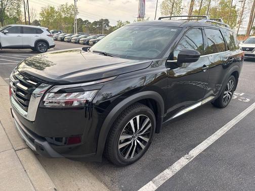 Super Black 2024 Nissan Pathfinder Platinum 4WD