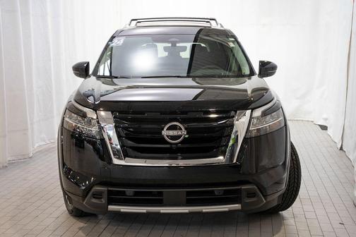 2024 Nissan Pathfinder Platinum 4WD