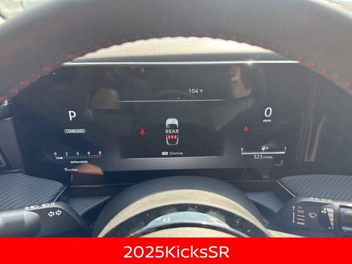 2025 Nissan Kicks SR