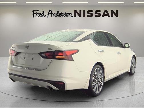 2023 Nissan Altima 2.5 SL