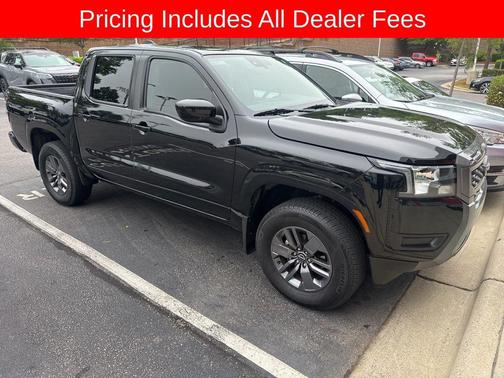 Super Black 2025 Nissan Frontier SV