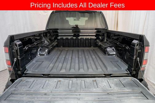 Super Black 2025 Nissan Frontier SV