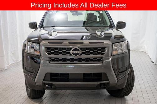 Super Black 2025 Nissan Frontier SV
