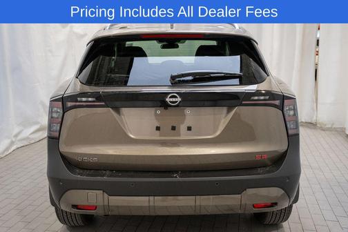Canyon Bronze Metallic 2026 Nissan Kicks SR