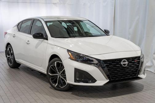 2025 Nissan Altima SR FWD