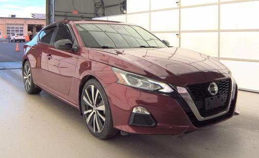 2022 Nissan Altima SR FWD