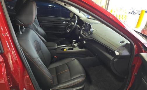 2022 Nissan Altima SR FWD