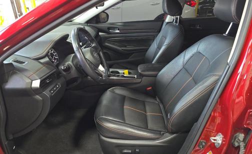 2022 Nissan Altima SR FWD