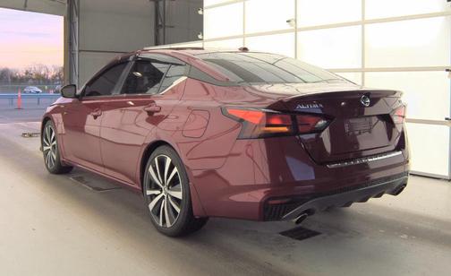 2022 Nissan Altima SR FWD