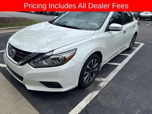 Pearl White 2016 Nissan Altima 2.5 SL