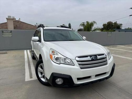 2014 Subaru Outback 2.5i Premium