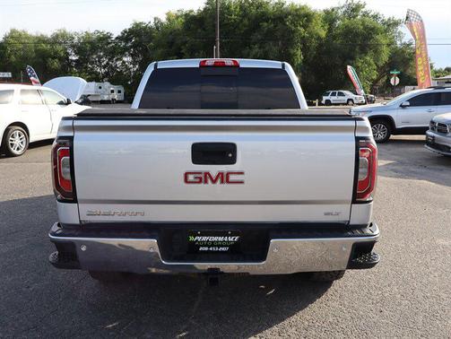 Quicksilver Metallic 2017 GMC Sierra 1500 SLT