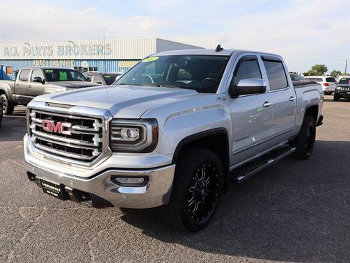 Quicksilver Metallic 2017 GMC Sierra 1500 SLT