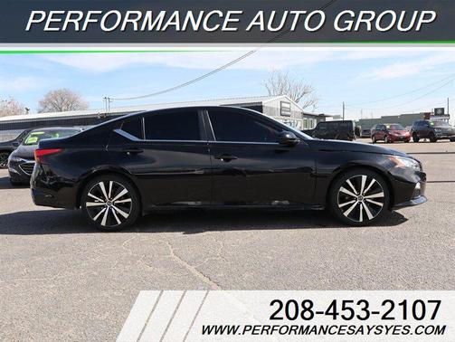 2022 Nissan Altima SR FWD