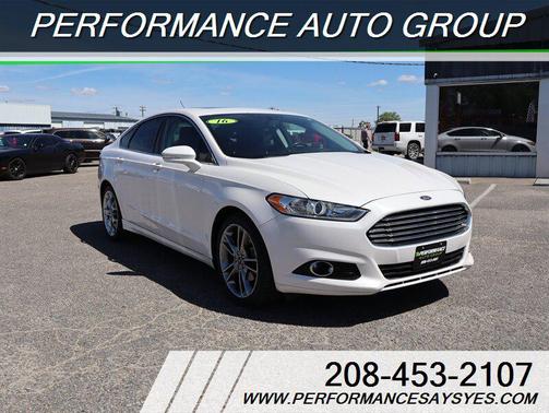 white 2016 Ford Fusion Titanium