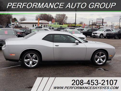 2012 Dodge Challenger SXT