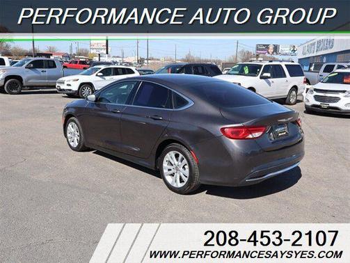 2016 Chrysler 200 Limited