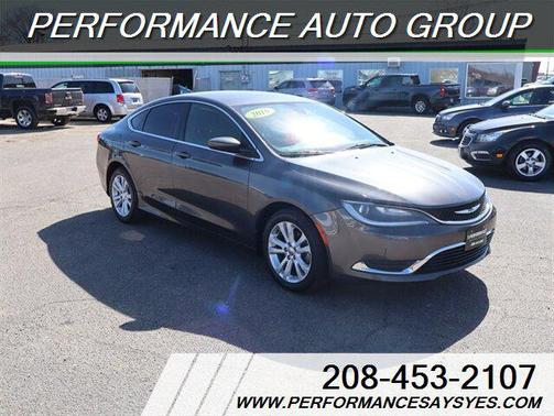 2016 Chrysler 200 Limited