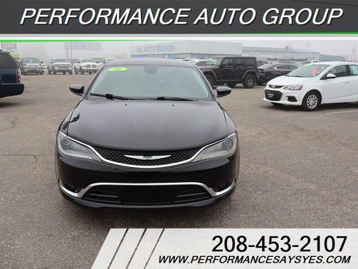 2016 Chrysler 200 Limited