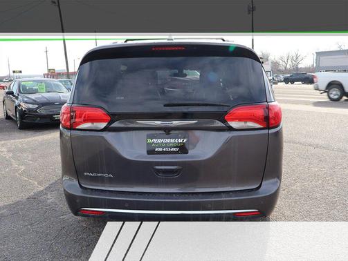 2019 Chrysler Pacifica Touring L