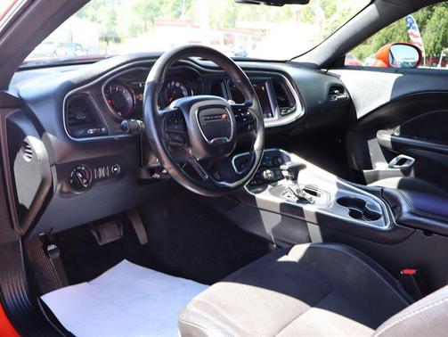 Go Mango 2018 Dodge Challenger GT