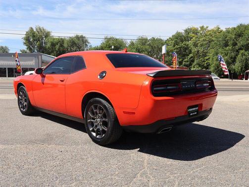 Go Mango 2018 Dodge Challenger GT