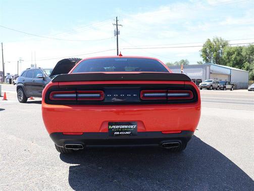 Go Mango 2018 Dodge Challenger GT