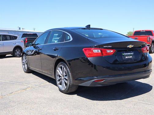 Mosaic Black Metallic 2023 Chevrolet Malibu FWD 1LT