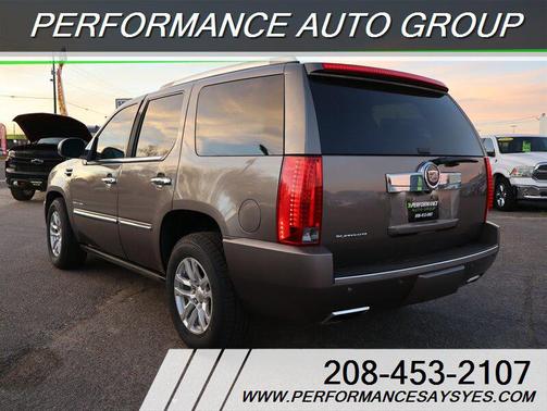 2013 Cadillac Escalade Platinum Edition