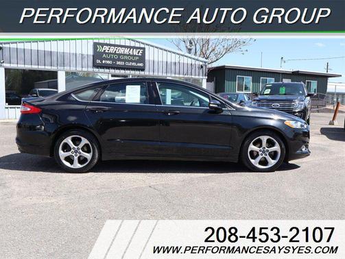 Tuxedo Black Metallic 2014 Ford Fusion SE