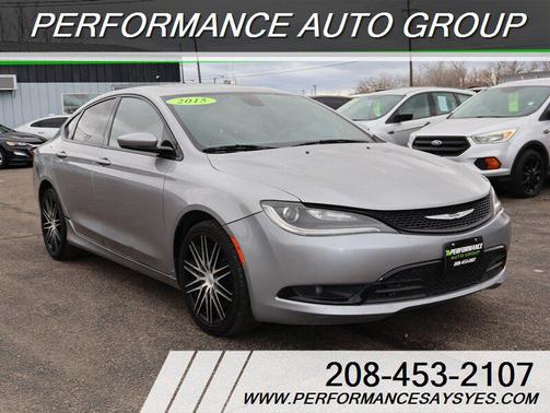 2015 Chrysler 200 S