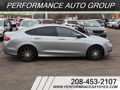 2015 Chrysler 200 S