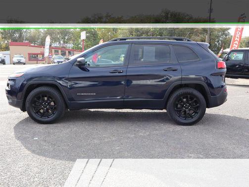 2016 Jeep Cherokee Sport